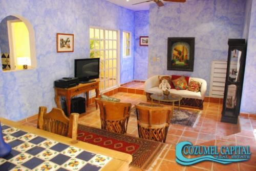 5.-Casa_Colonial-Living-room