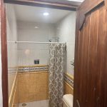 17. Casa Isidro - Bathroom 2 shower